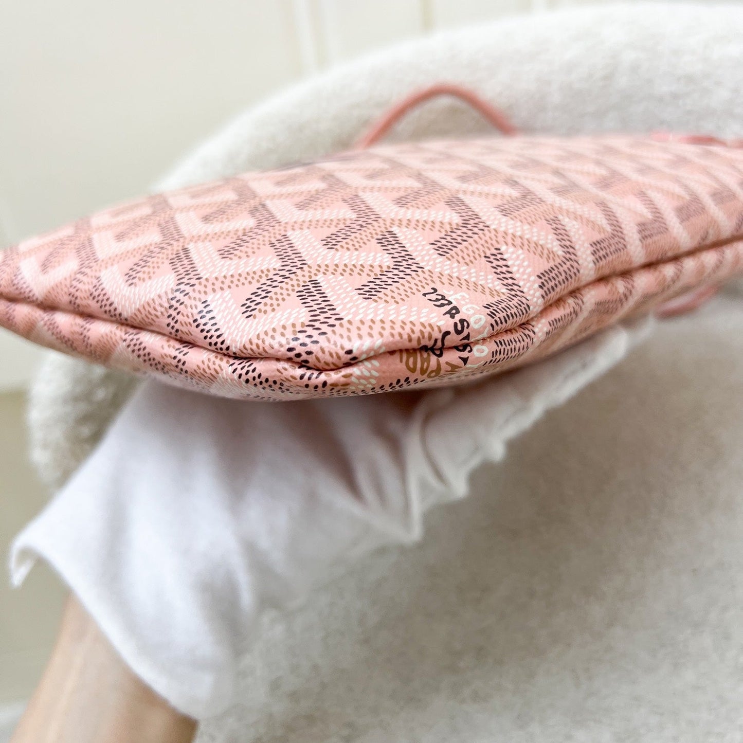 Goyard Poitiers Claire-Voie Bag in Pink Goyardine Canvas
