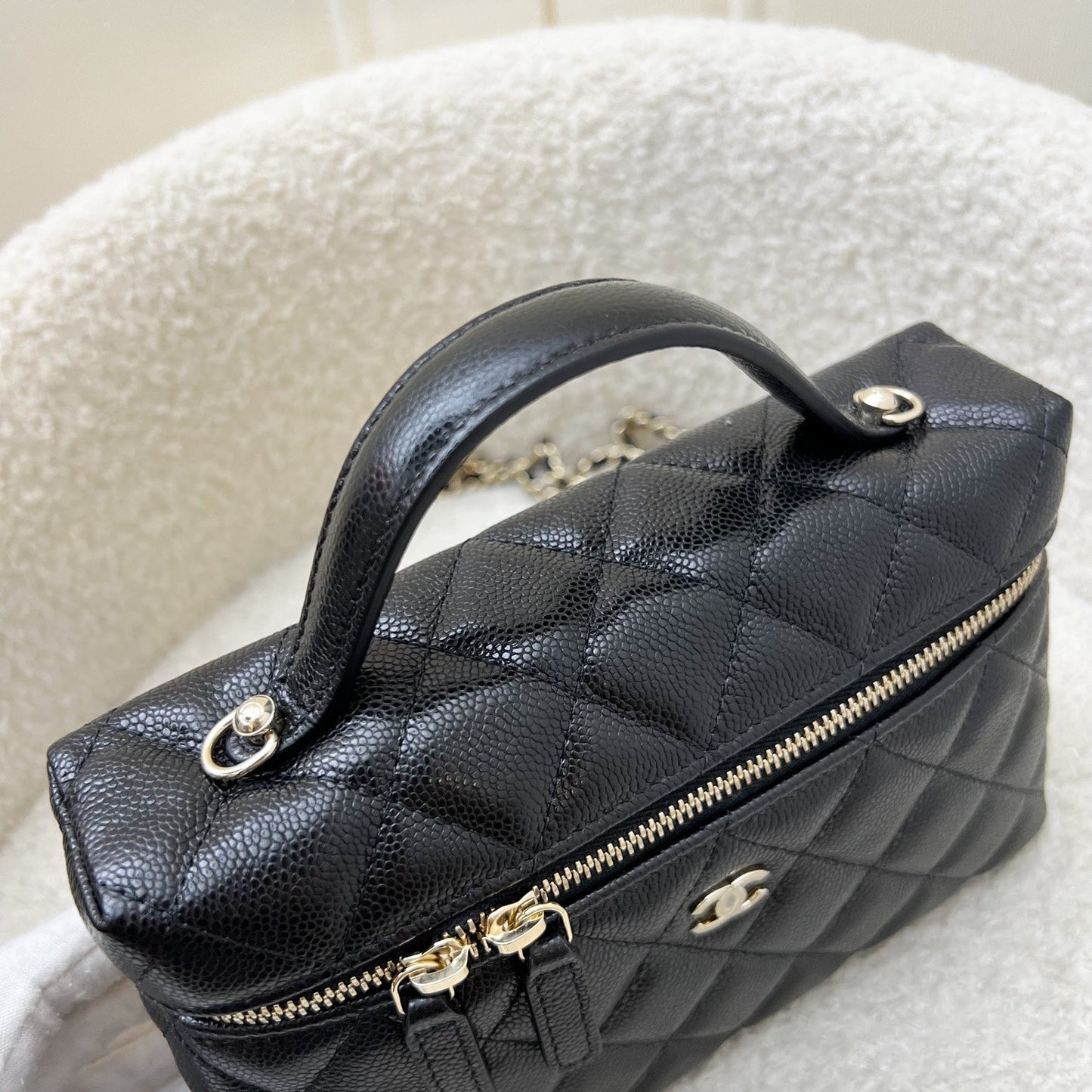 Chanel 25C Vanity / Clutch with Chain (LP Style Bag) in Black Caviar and LGHW