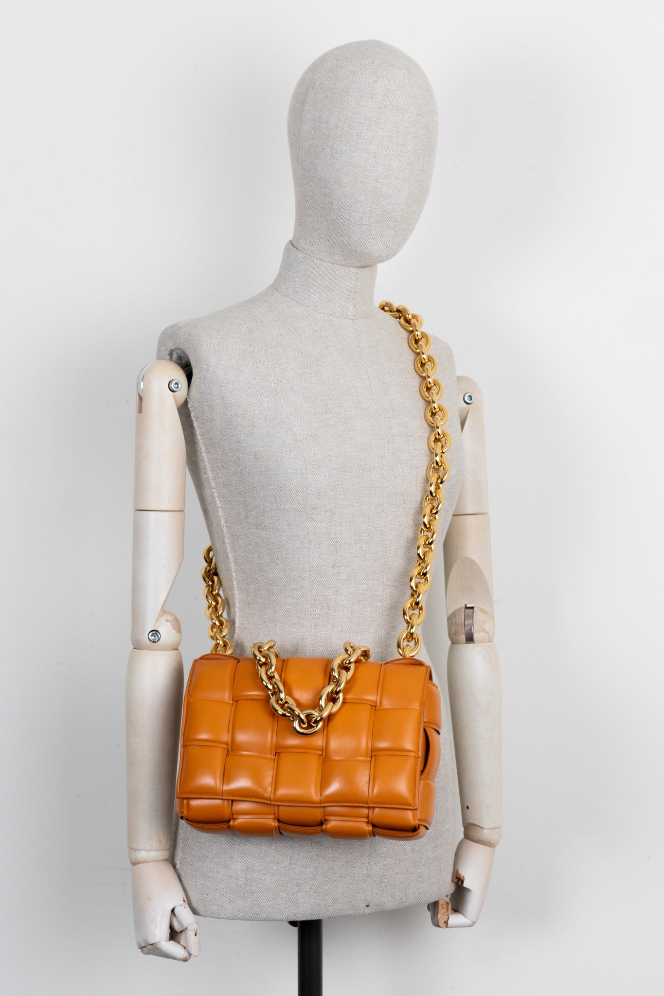 BOTTEGA VENETA Chain Cassette Orange