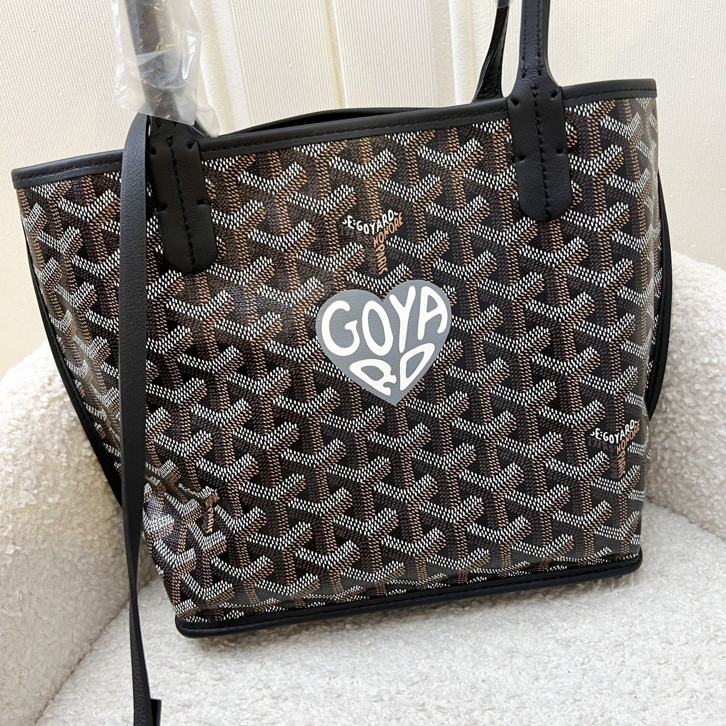 Goyard Mini Anjou Tote Bag in Black Goyardine Canvas and Leather with a Grey Heart Stamp (Premarquage Coeur)