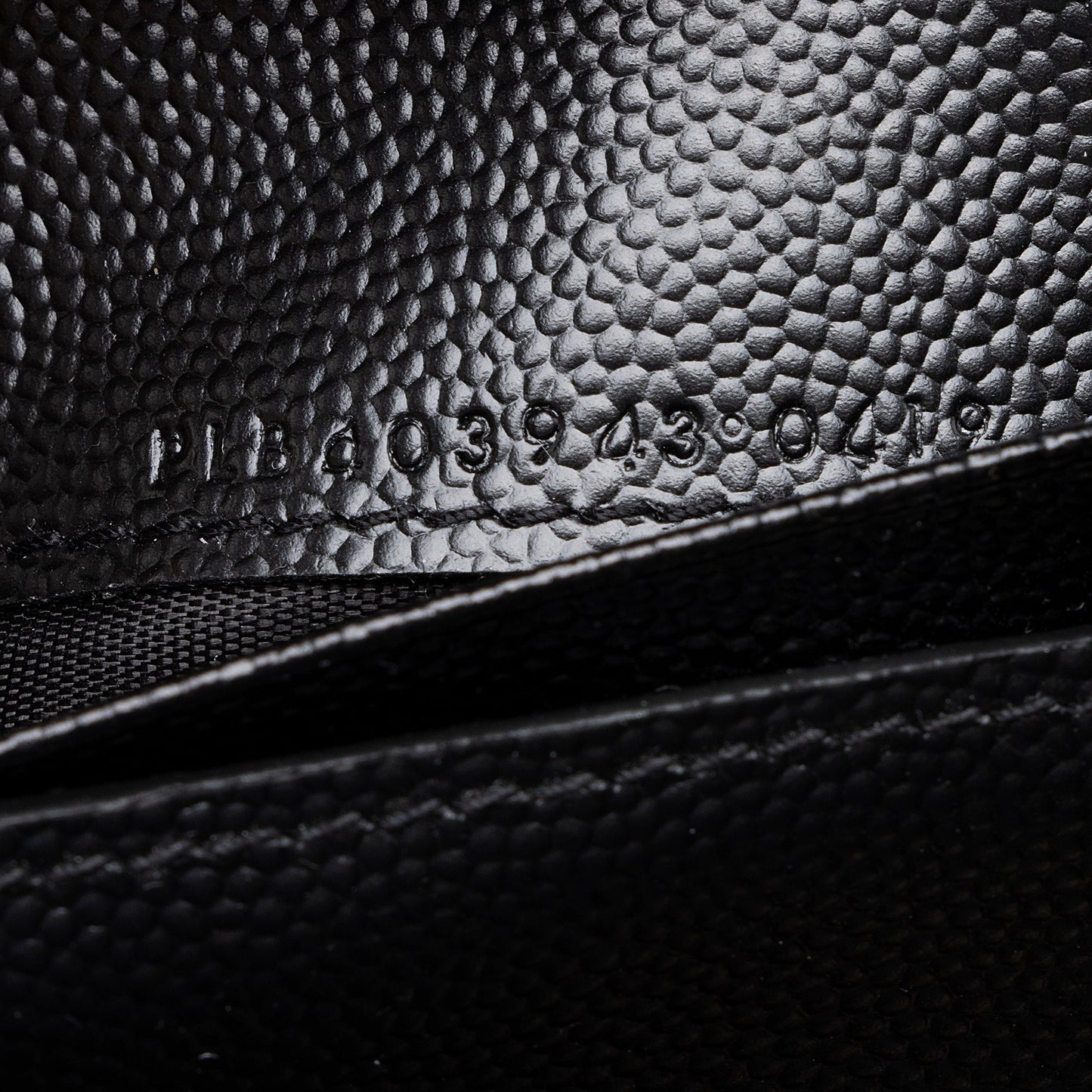 Saint Laurent Grain de Poudre Monogram Compact Tri-Fold Wallet (SHF-23573)