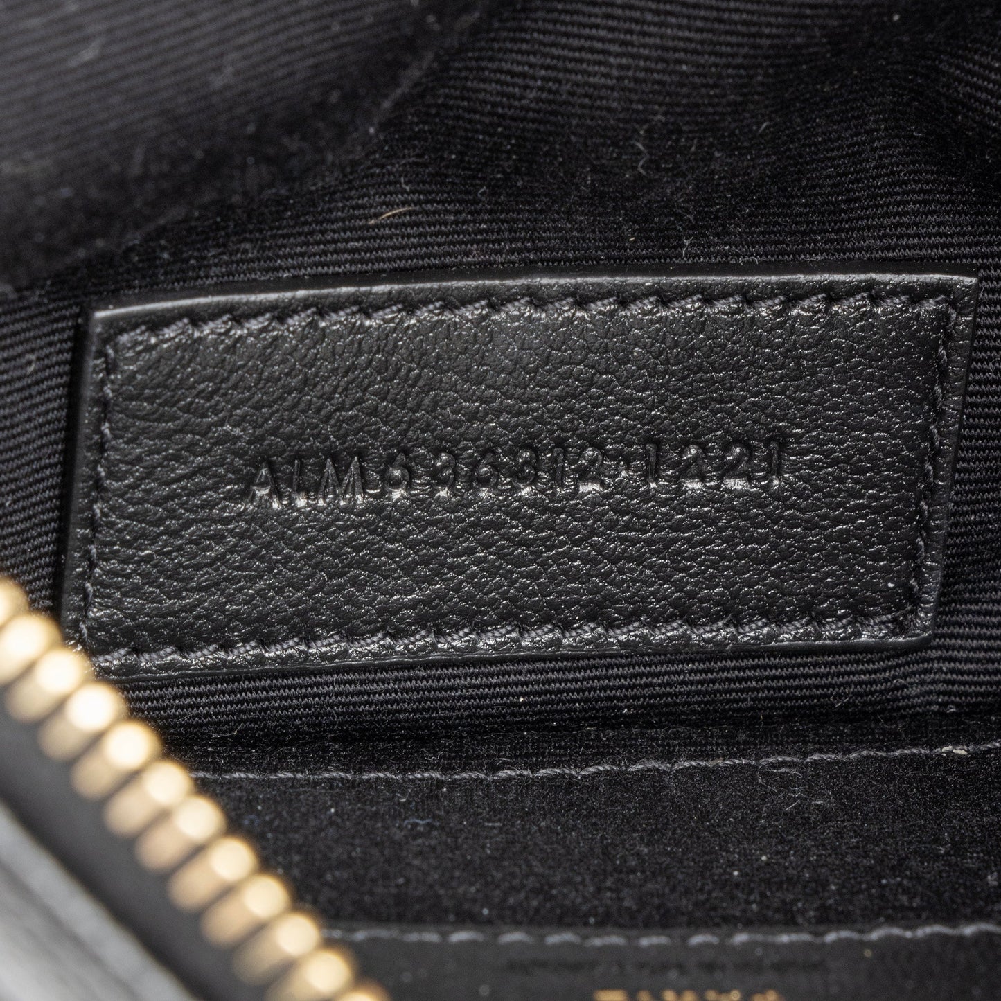 Saint Laurent Matelasse Grain de Poudre Monogram Cassandre Bill Pouch (SHF-23931)