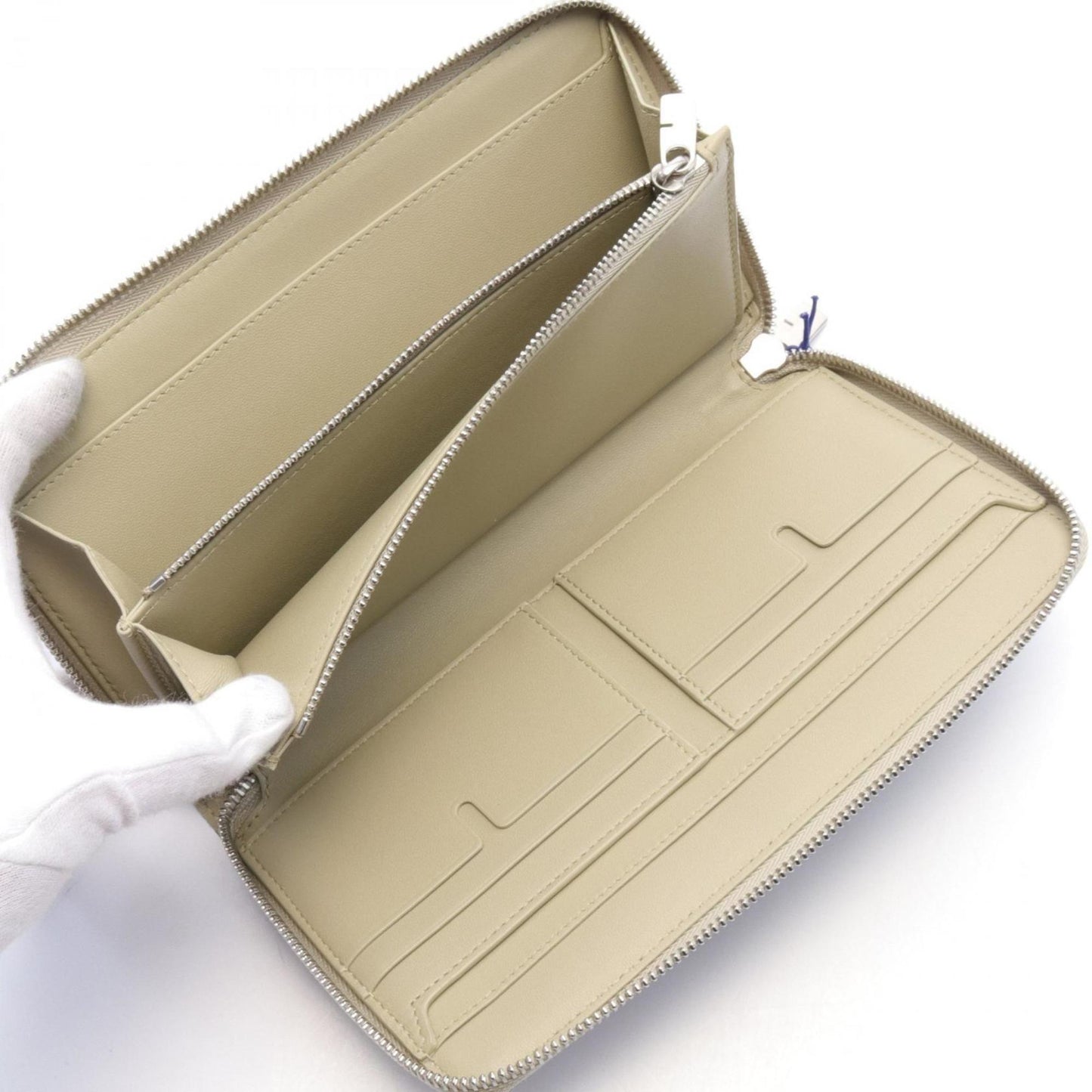 Burberry    Canvas Wallet (Bi-Fold) ()