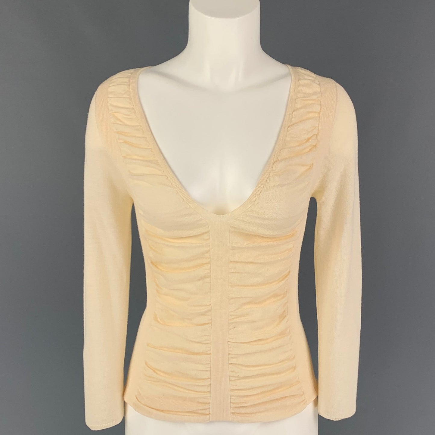 PRADA Size 4 Cream Ruched V-Neck Pullover