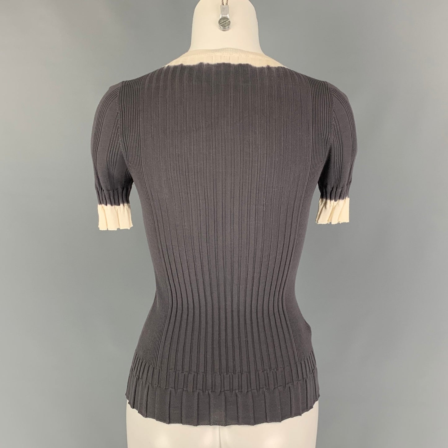 PRADA Size 4 Grey Cream Cotton Ribbed Short Sleeve Pullover