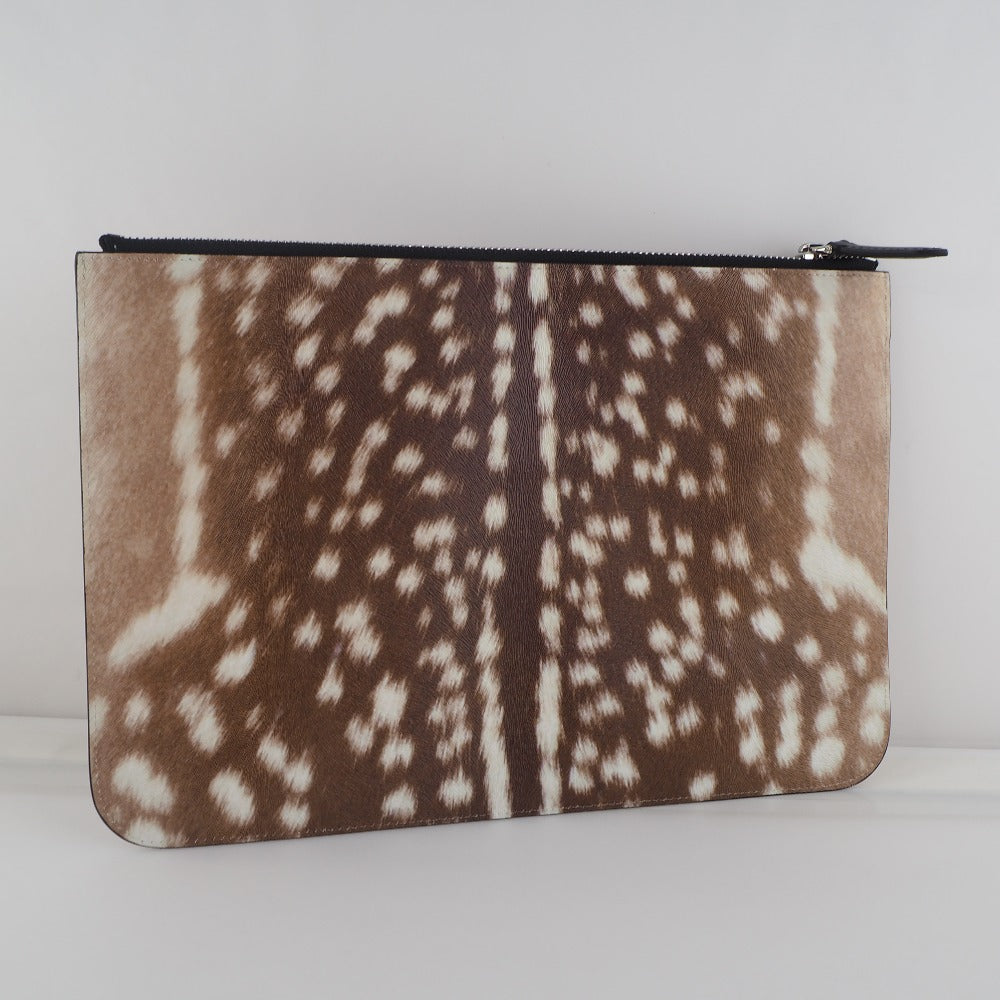 Burberry  Leather Clutch Bag ()
