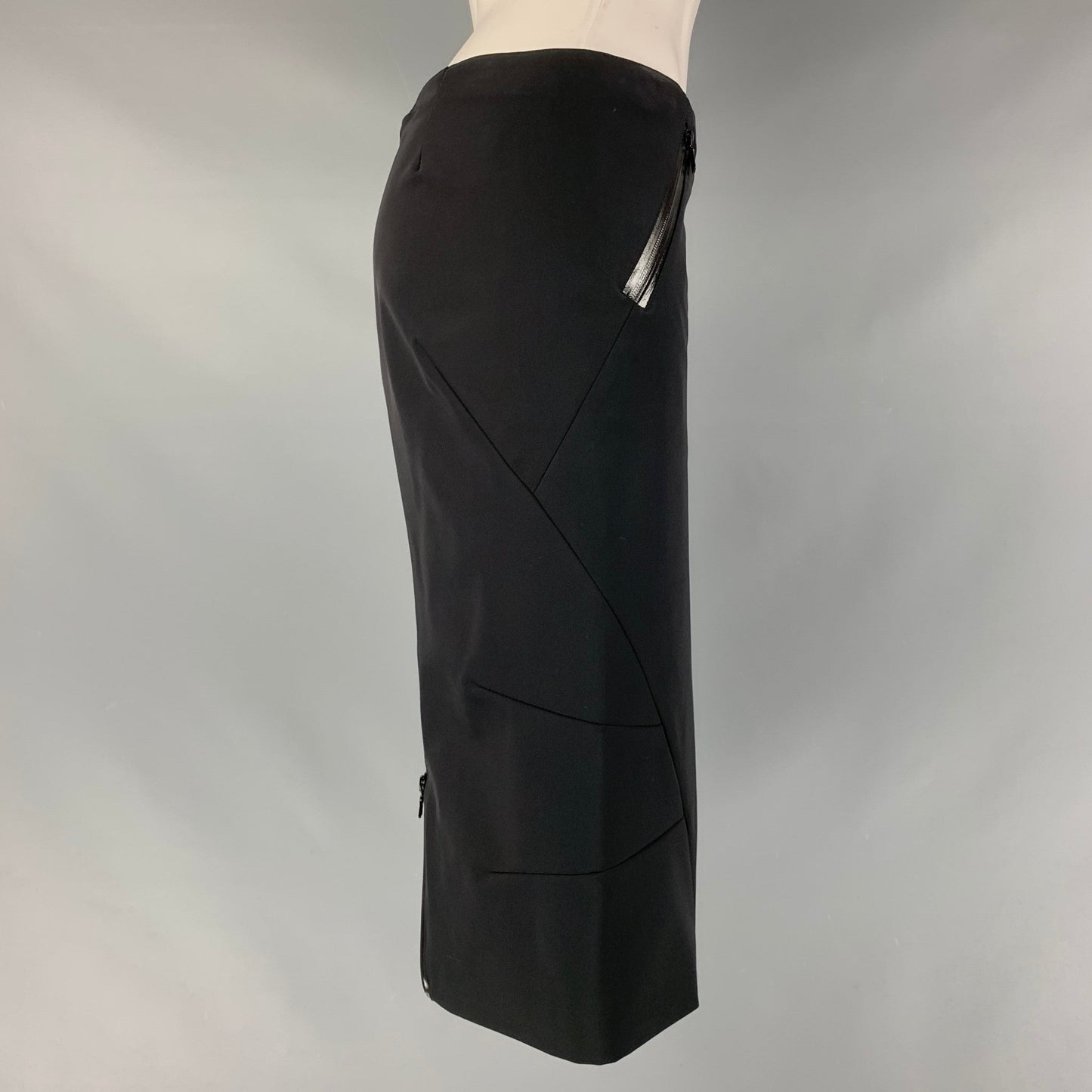 PRADA Size 4 Black Polyester Solid Pencil Skirt