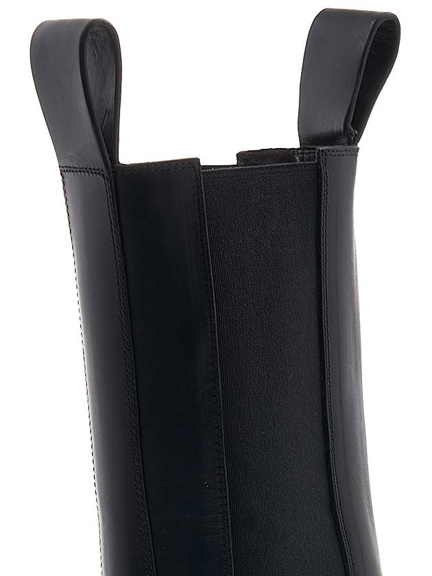 Bottega Veneta Tire Chelsea Boots Black