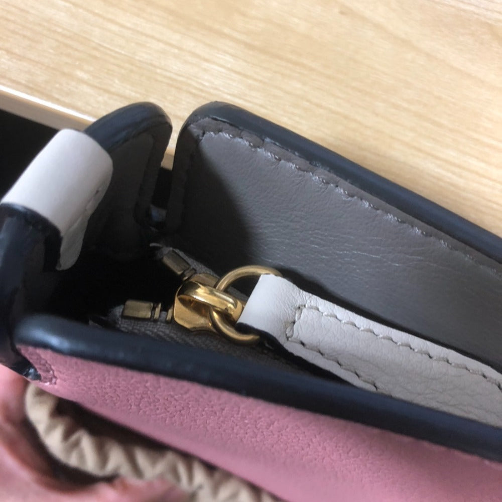 Burberry -  Leather Clutch Bag ()