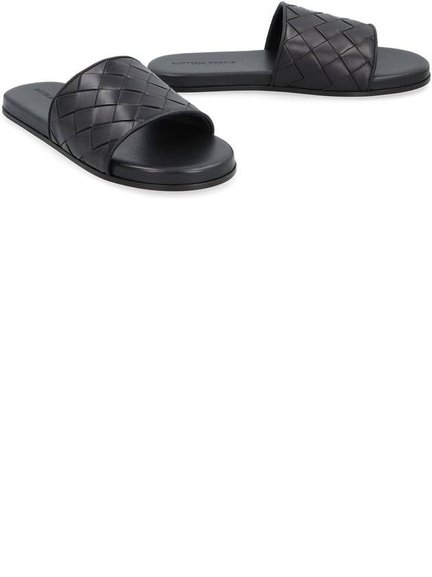 Bottega Veneta Intrecciato Leather Slippers Black