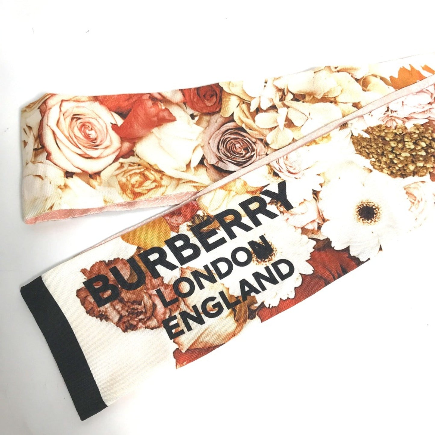 Burberry  Cloth Scarf ()