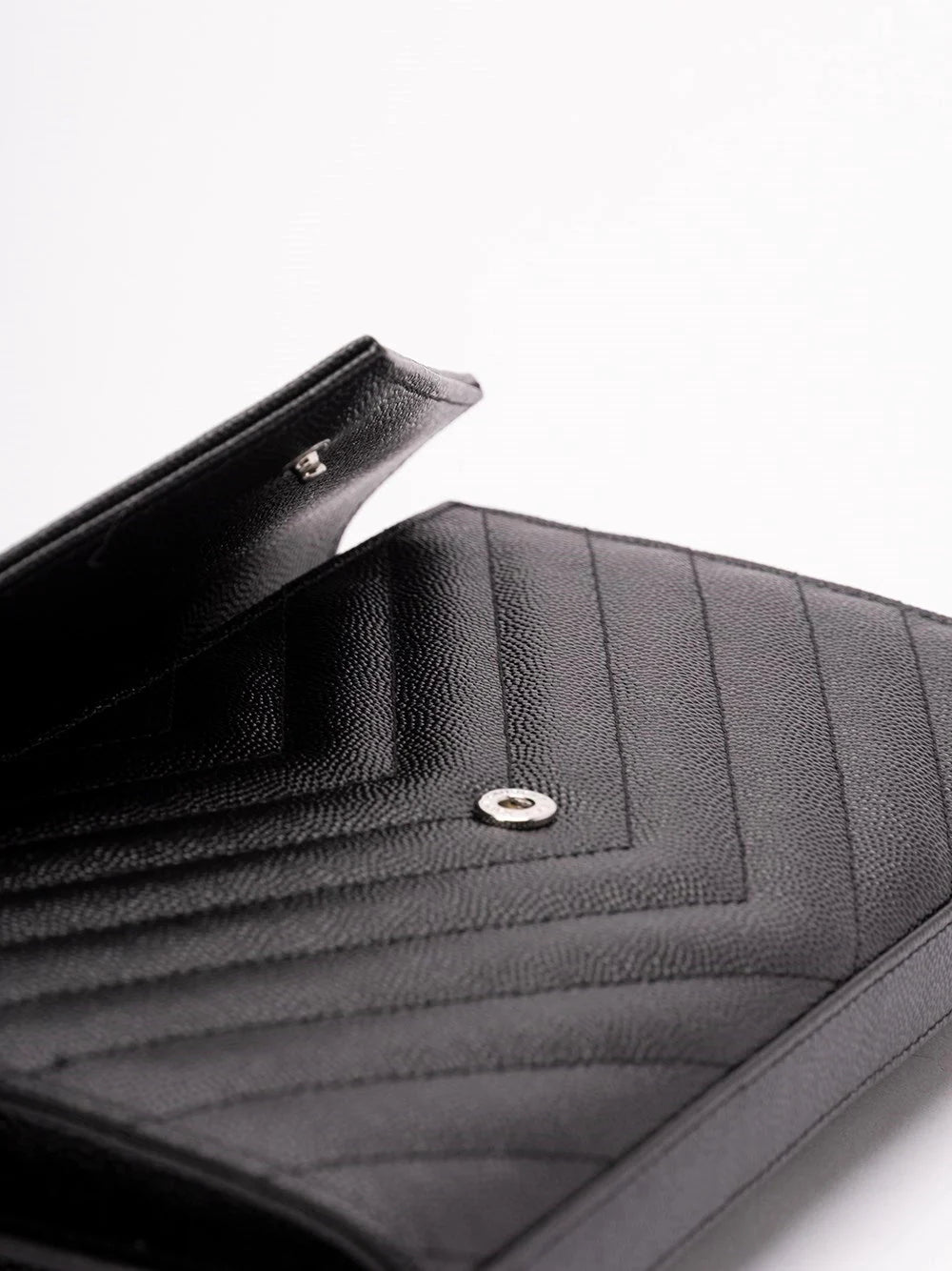 Saint Laurent Women Classic `Cassandre` Chain Wallet