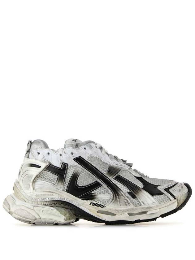 Balenciaga Runner Gradient Low Top Sneakers White Black