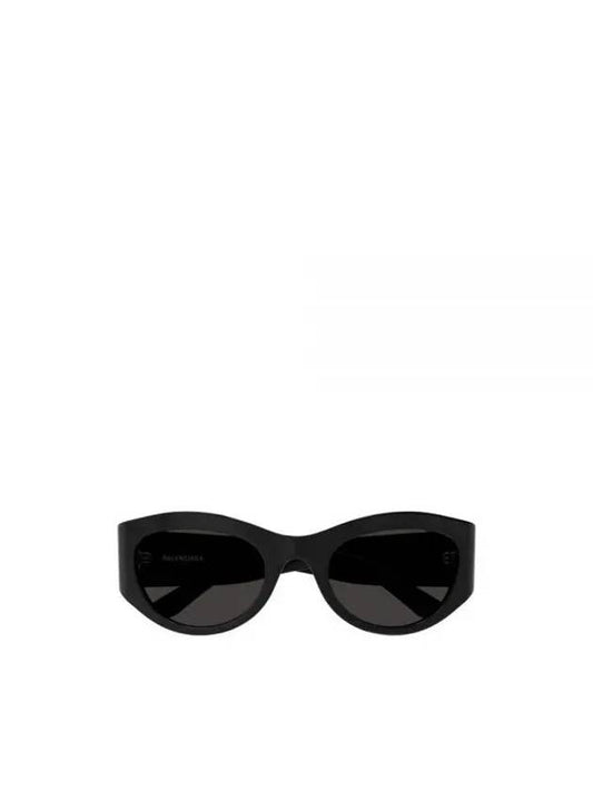 Balenciaga Eyewear Cat Eye Frame Sunglasses AA649062OM
