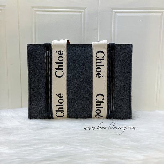 Chloe Woody Medium Tote Bag in mere Grey Felt Fabric and Black Leather Trim
