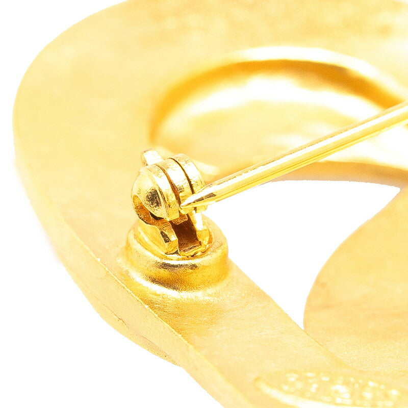 Chanel Vintage Heart Motif Brooch Gold
