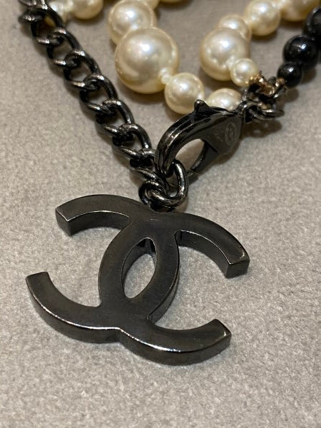 Chanel Bicolor CC Pearl Bracelet