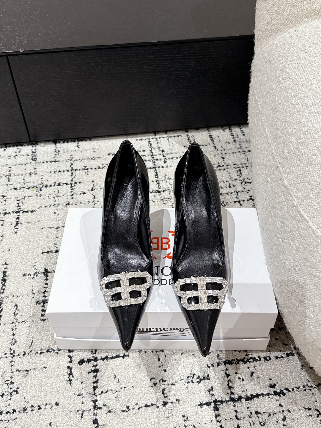 Balanciaga POINTED HIGH PUMPS IN BLACK PATENT CALFSKIN WITH CRYSTAL BUCKLE