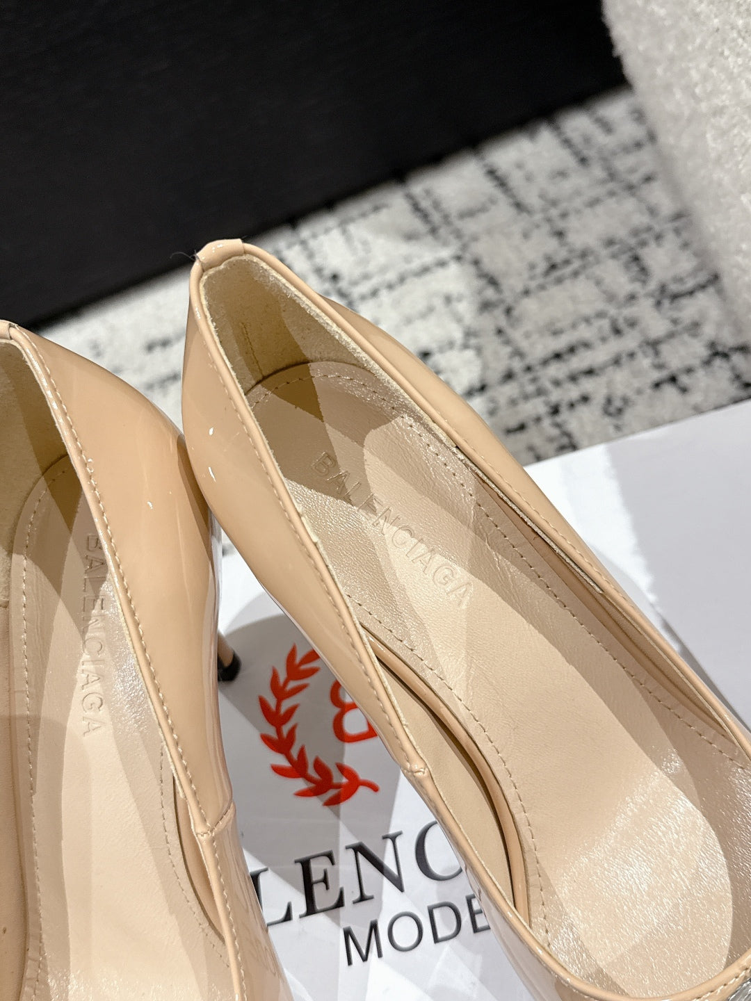 Balanciaga POINTED HIGH PUMPS IN LUXE BEIGE PATENT CALFSKIN WITH CRYSTAL BUCKLE