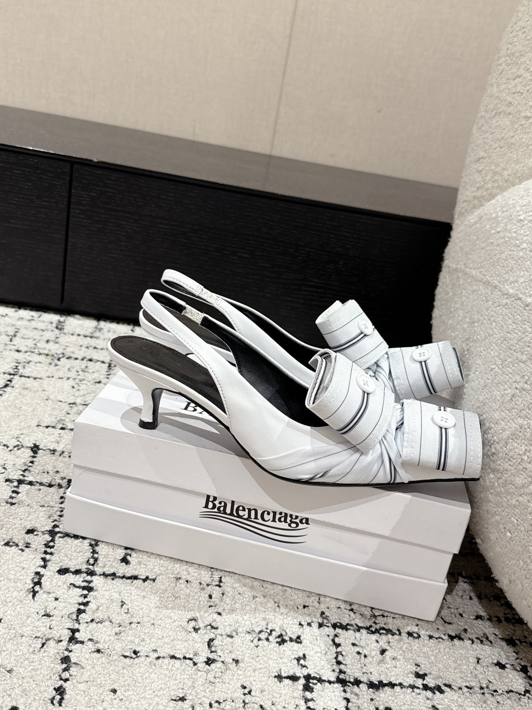 Balanciaga KNIFE CHEMISE 45MM SLINGBACK IN WHITE MIX BLACK COTTON AND CALFSKIN