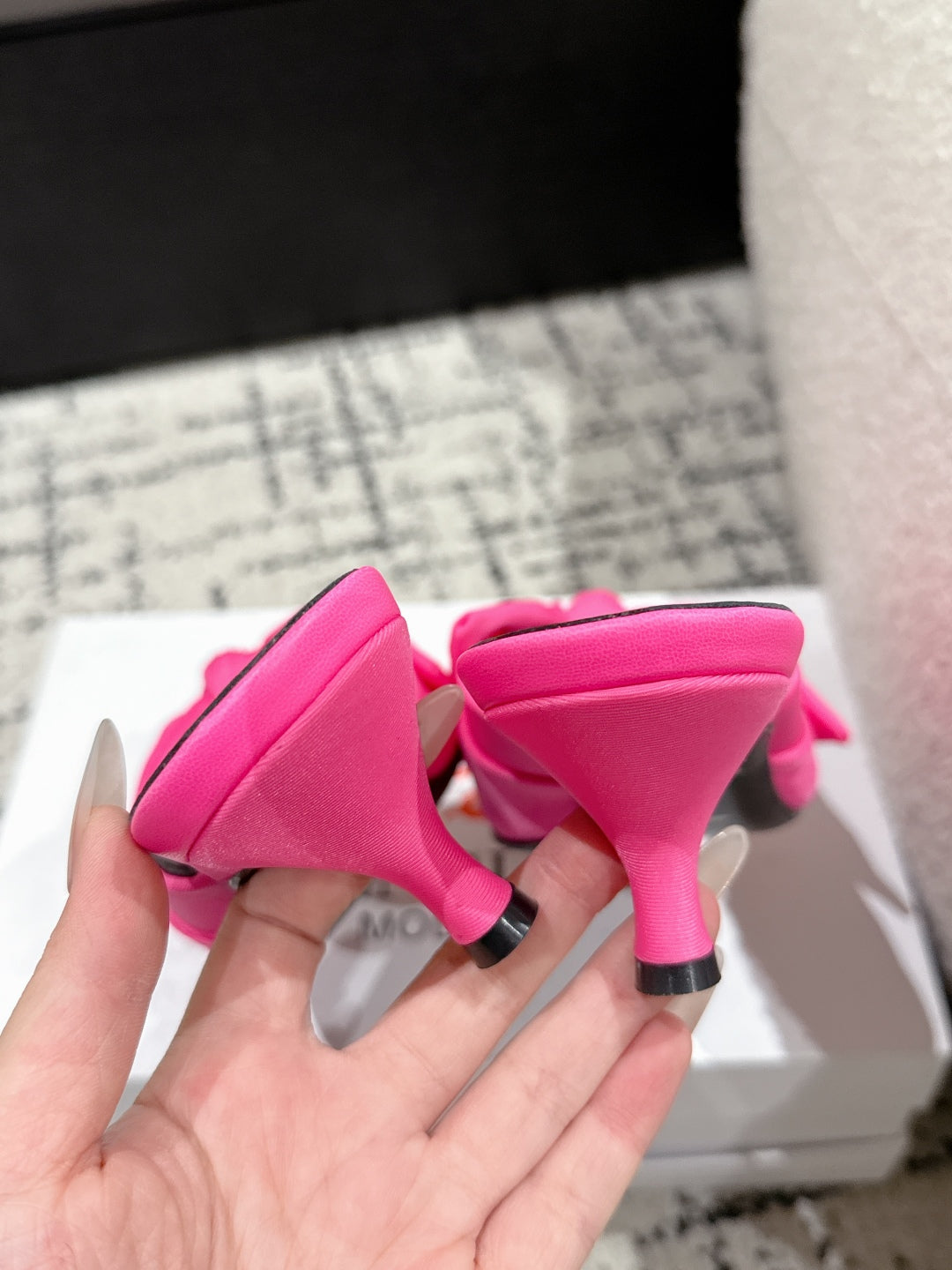 Balanciaga KNIFE LAVALIÈRE 45MM MULE IN BRIGHT PINK NYLON JERSEY