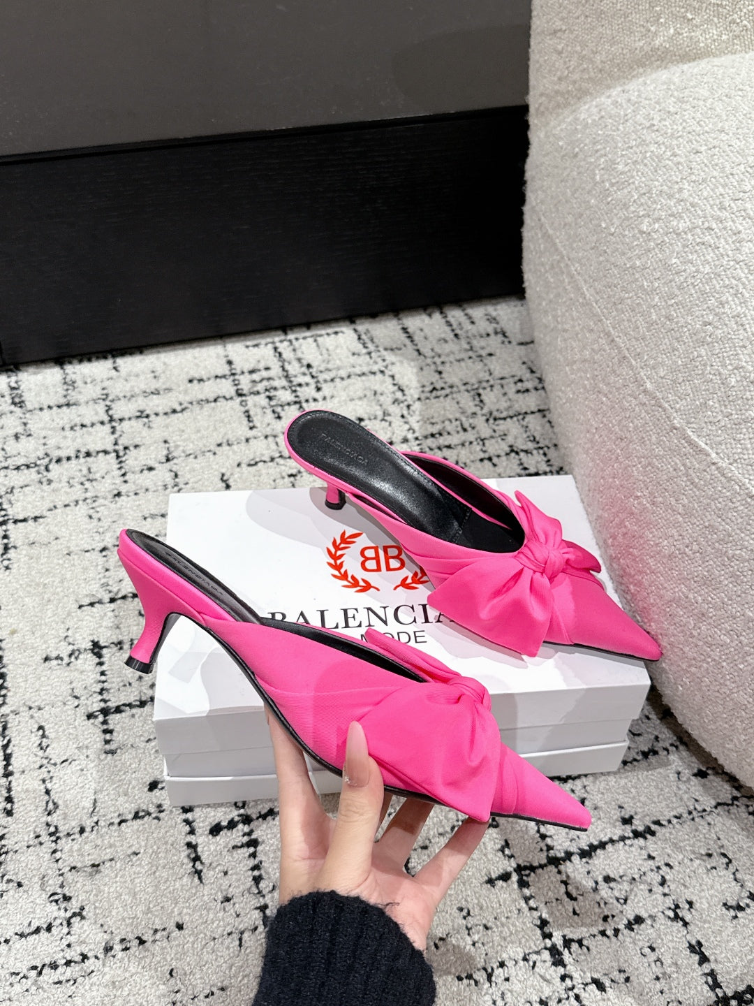Balanciaga KNIFE LAVALIÈRE 45MM MULE IN BRIGHT PINK NYLON JERSEY