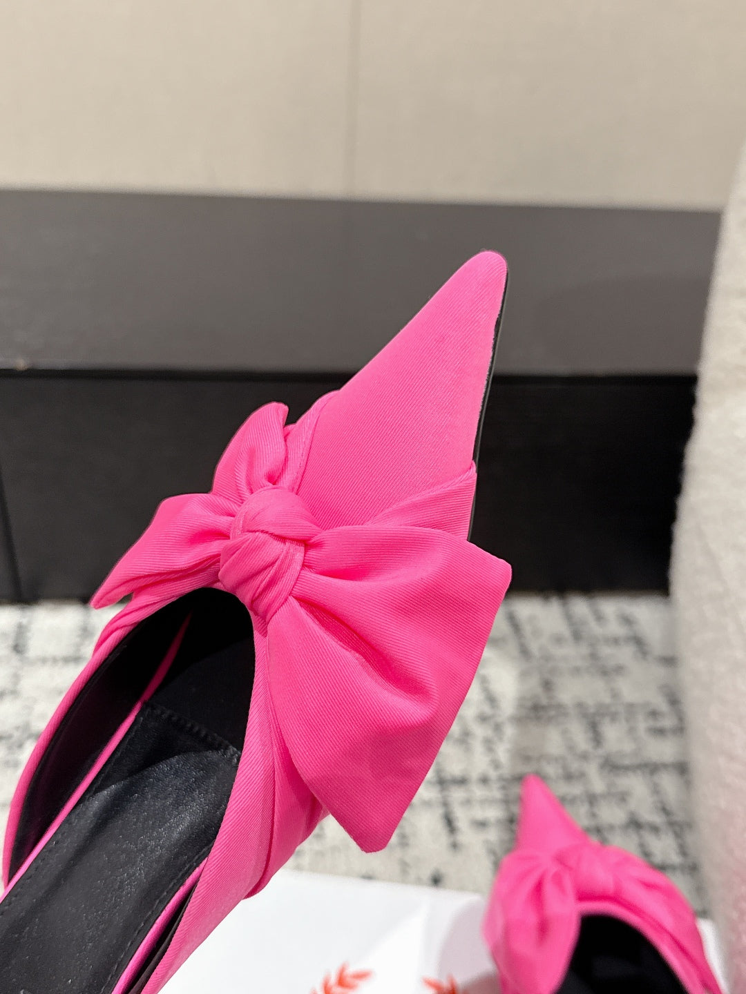 Balanciaga KNIFE LAVALIÈRE 45MM MULE IN BRIGHT PINK NYLON JERSEY