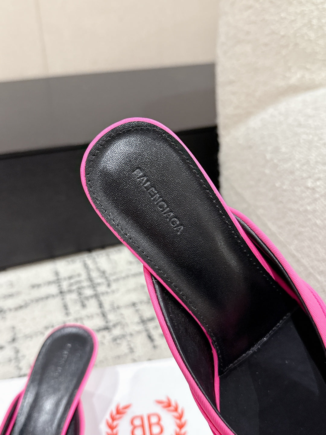 Balanciaga KNIFE LAVALIÈRE 45MM MULE IN BRIGHT PINK NYLON JERSEY