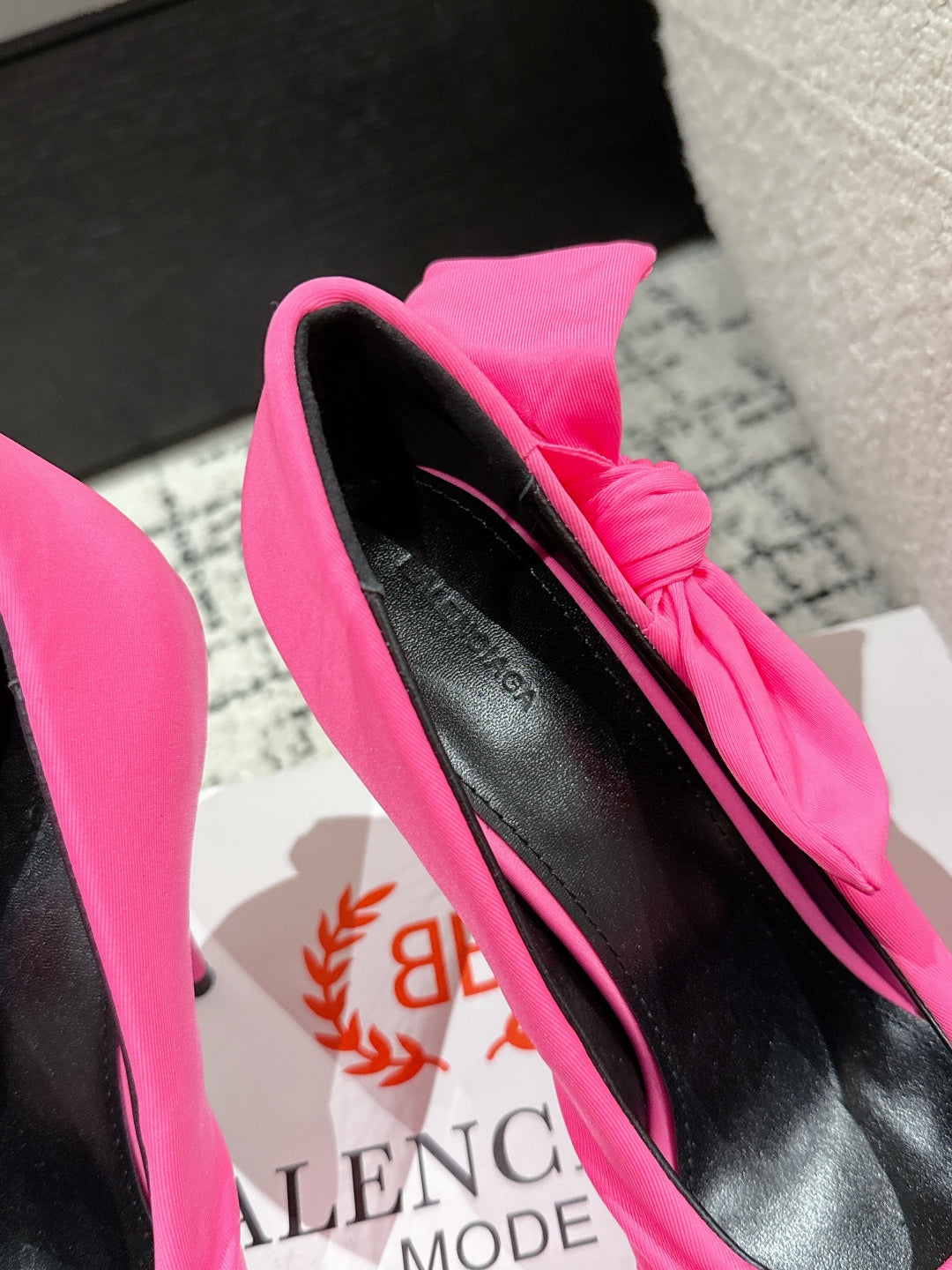 Balanciaga KNIFE KNOT 95MM PUMP IN BRIGHT PINK STRETCH CUPRO AND NYLON JERSEY