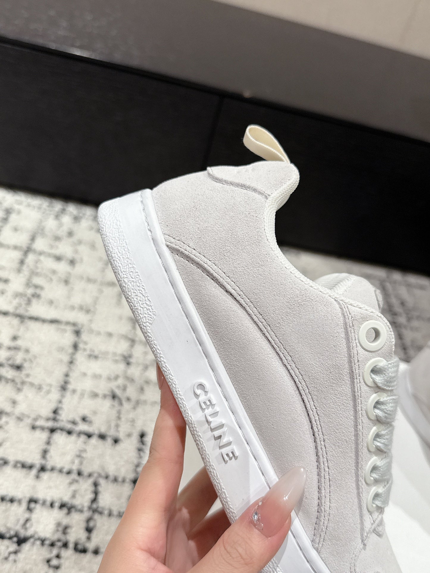 Celine CELINE 25C Huntington Low Top Sneaker White Suede 232344