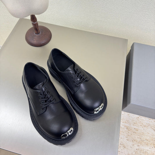 Balanciaga STOMPER DERBY IN BLACK SOFT BULLSKIN