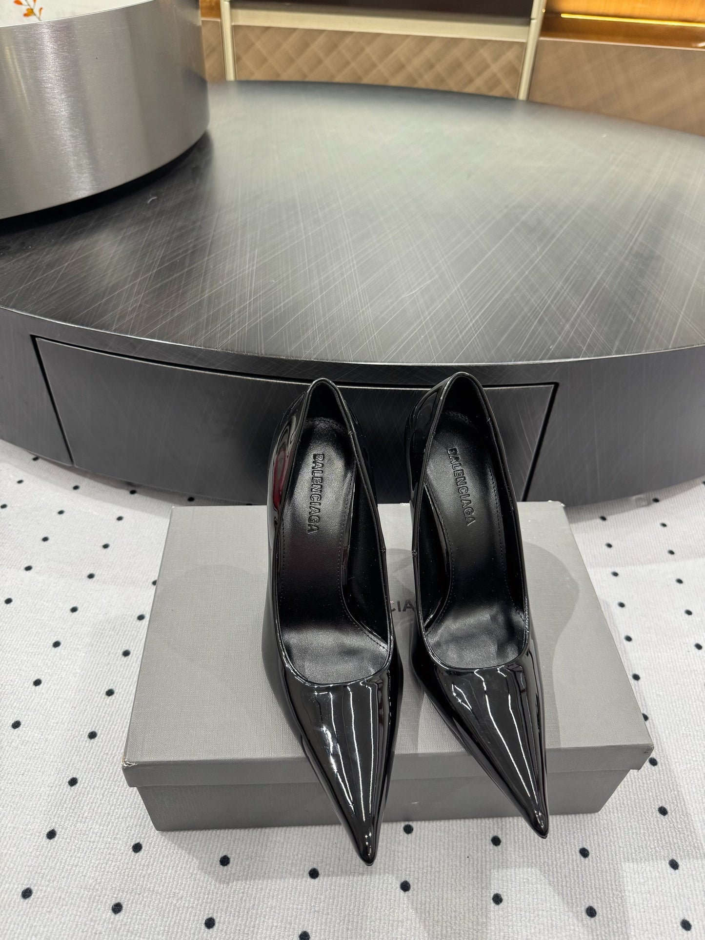 Balanciaga AVENUE 105MM PUMP IN BLACK PATENT CALFSKIN
