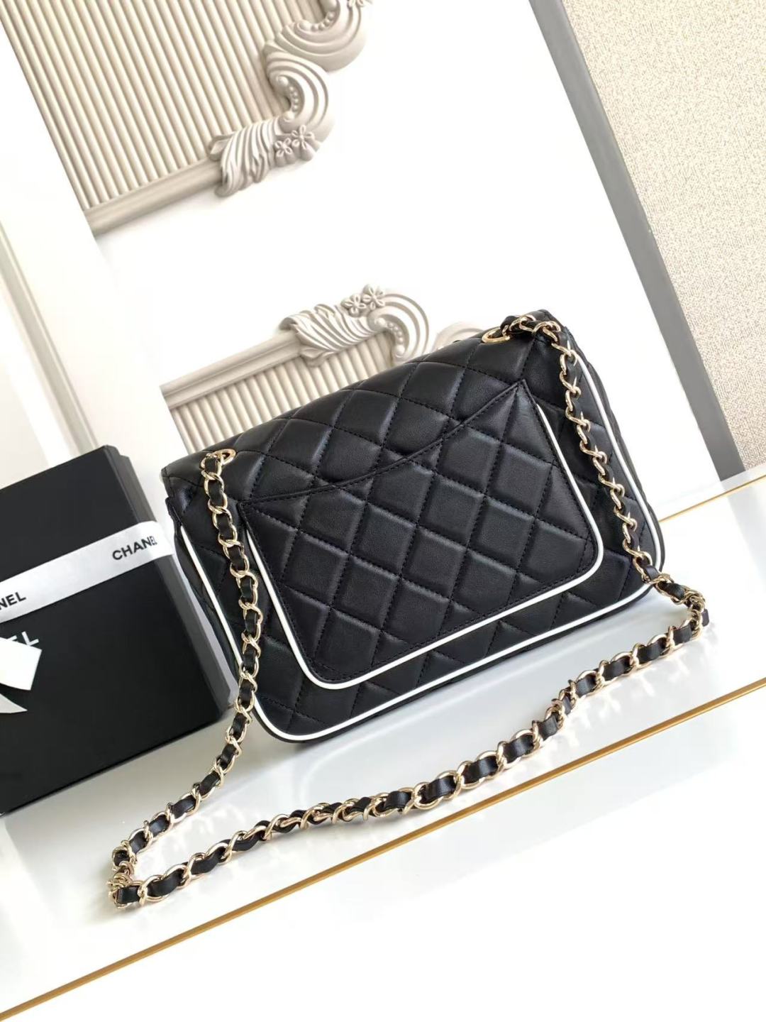 CHANEL 25P Mini Flap Bag 23cm Black White Calfskin