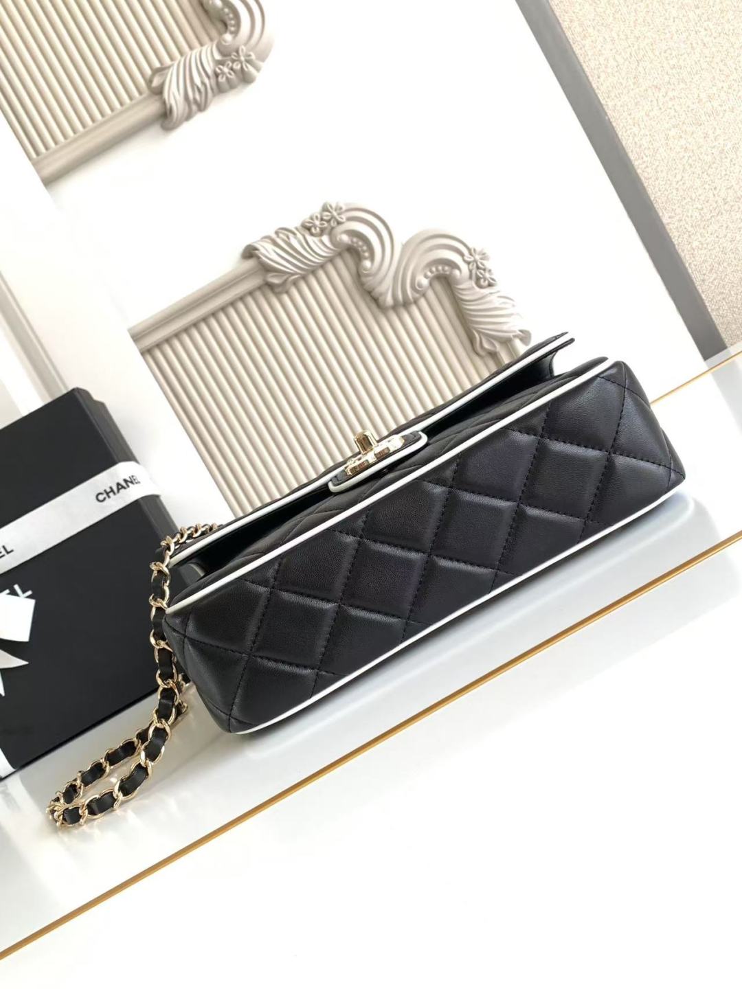 CHANEL 25P Mini Flap Bag 23cm Black White Calfskin