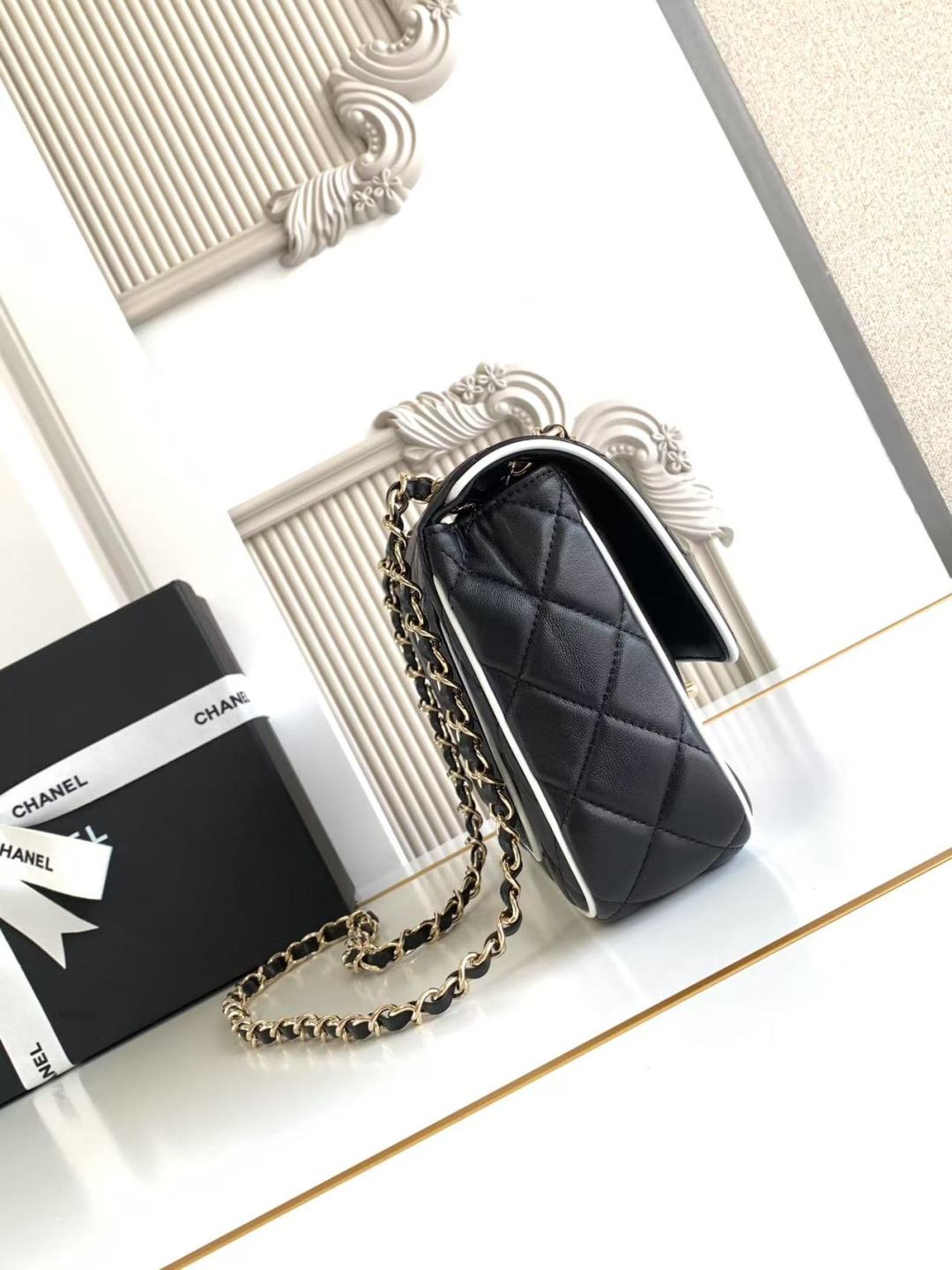 CHANEL 25P Mini Flap Bag 23cm Black White Calfskin