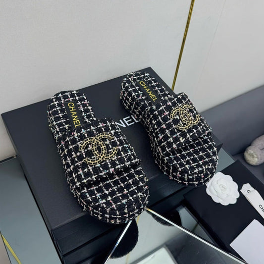 CHANEL 25 Flatform Slide Black Fabric 238492
