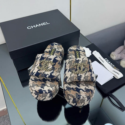 CHANEL 25 Flatform Slide Multicolor Fabric 238493