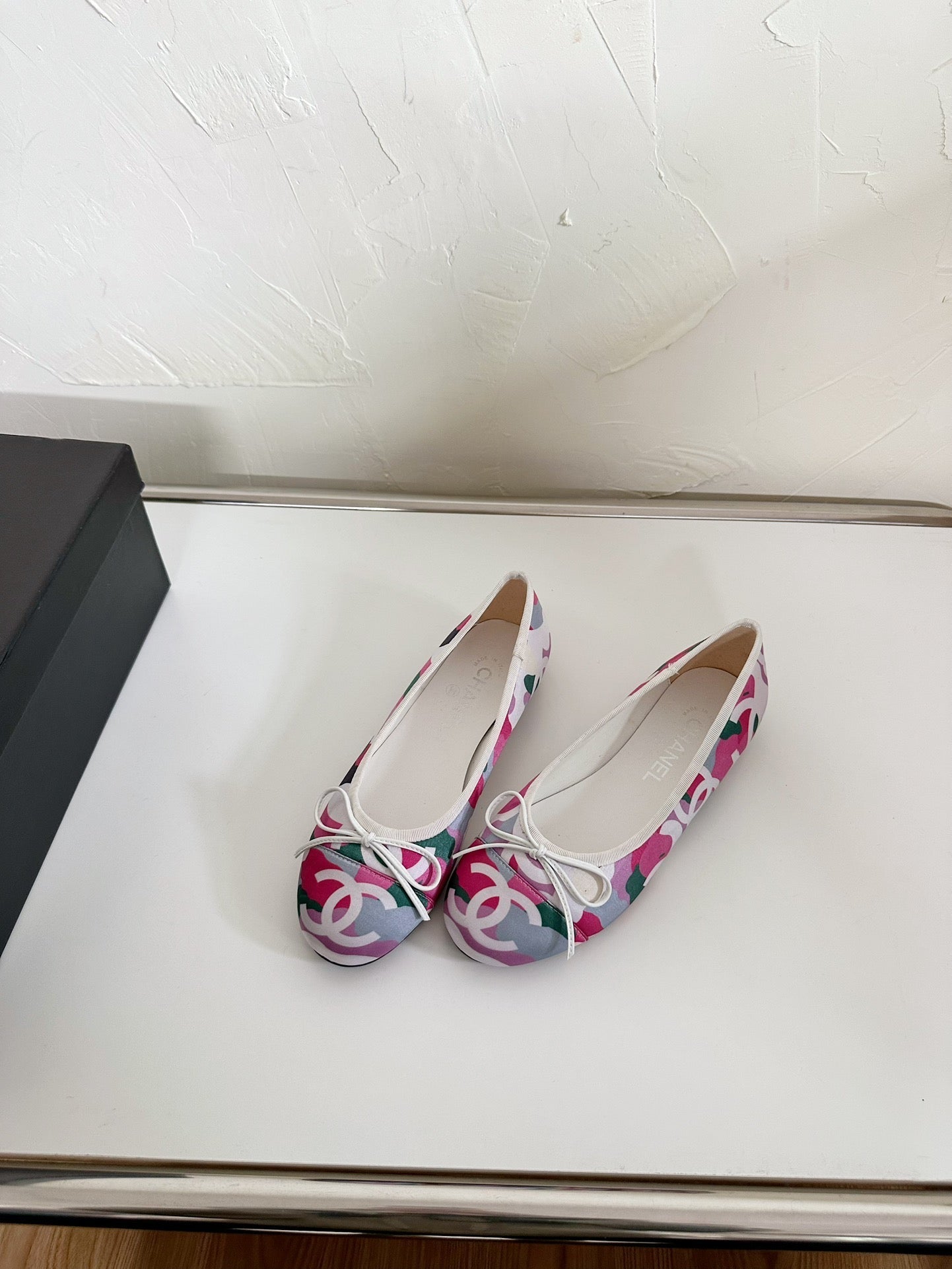 CHANEL Ballet Flats Pink Cloth