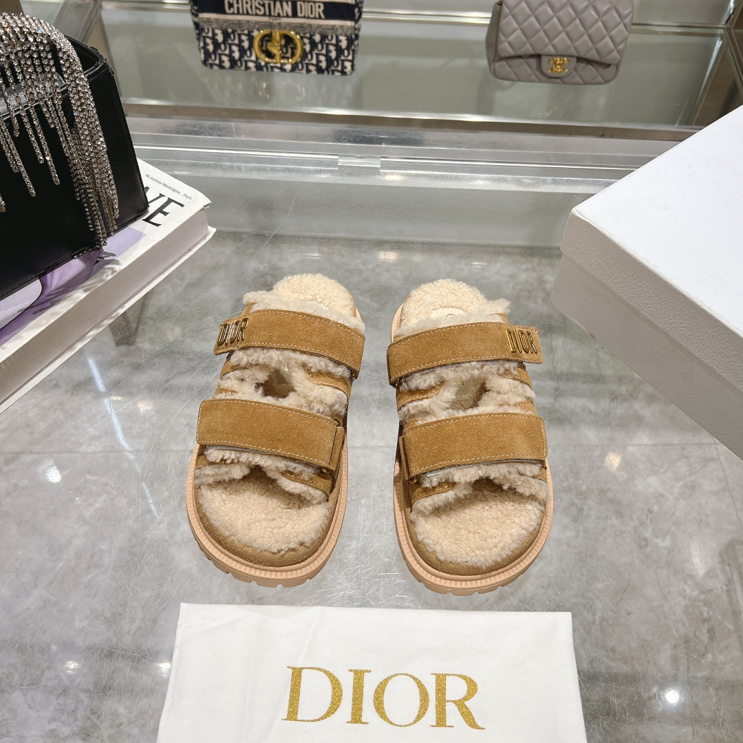 DIOR  DIORact Slide 40mm In Caramel Suede 996358
