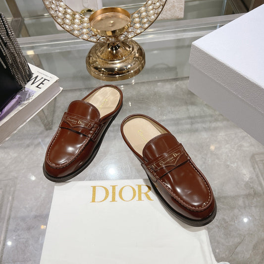 DIOR Boy Mule In Brown Red Glossy Calfskin 996451