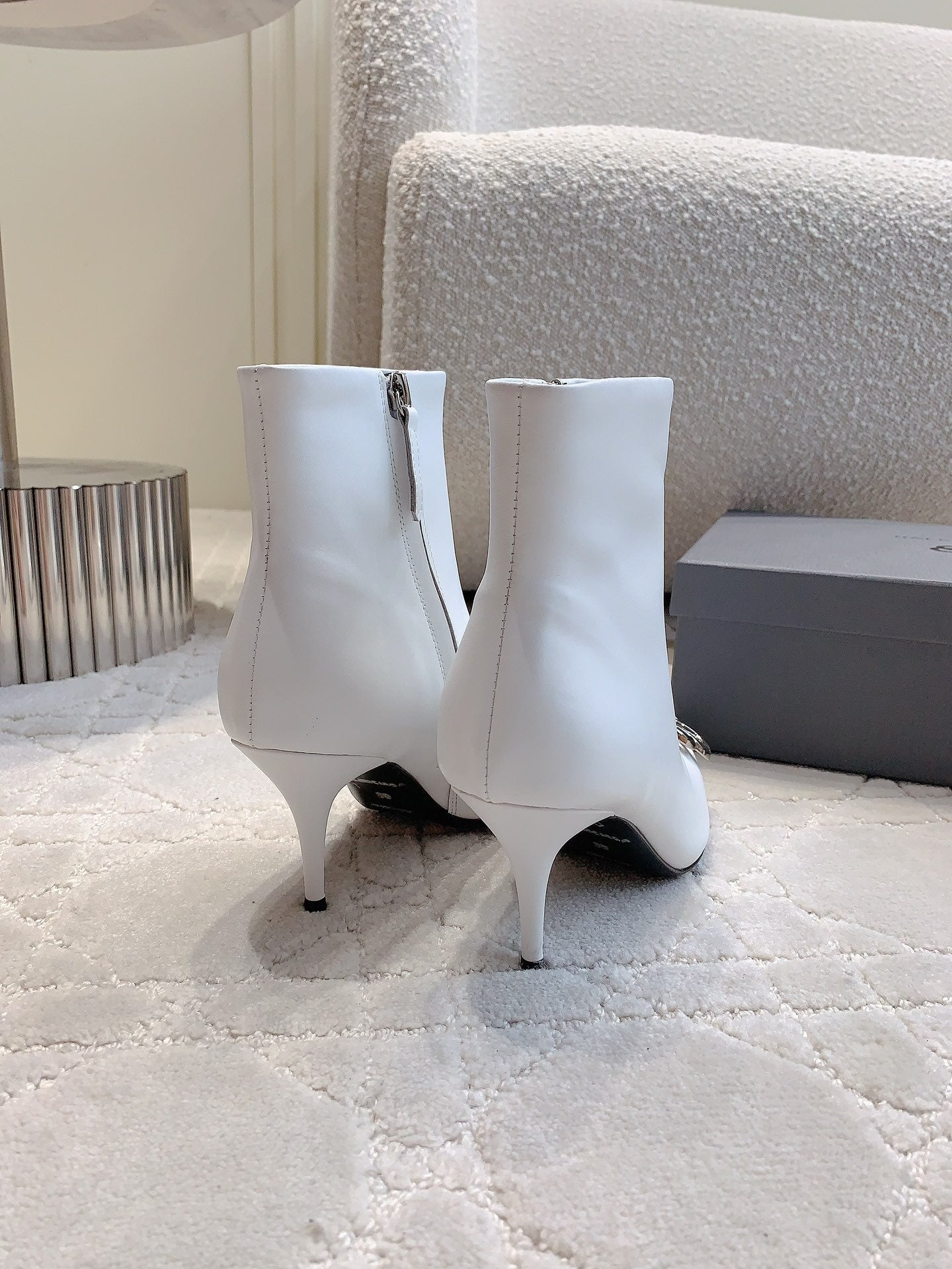 Balanciaga POINTED-TOE HIGH HEEL BOOTS IN WHITE SMOOTH LAMBSKIN