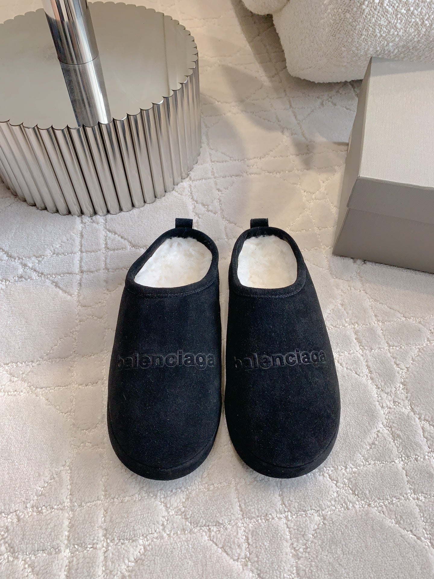 Balanciaga ALASKA SLIPPER IN BLACK SUEDE