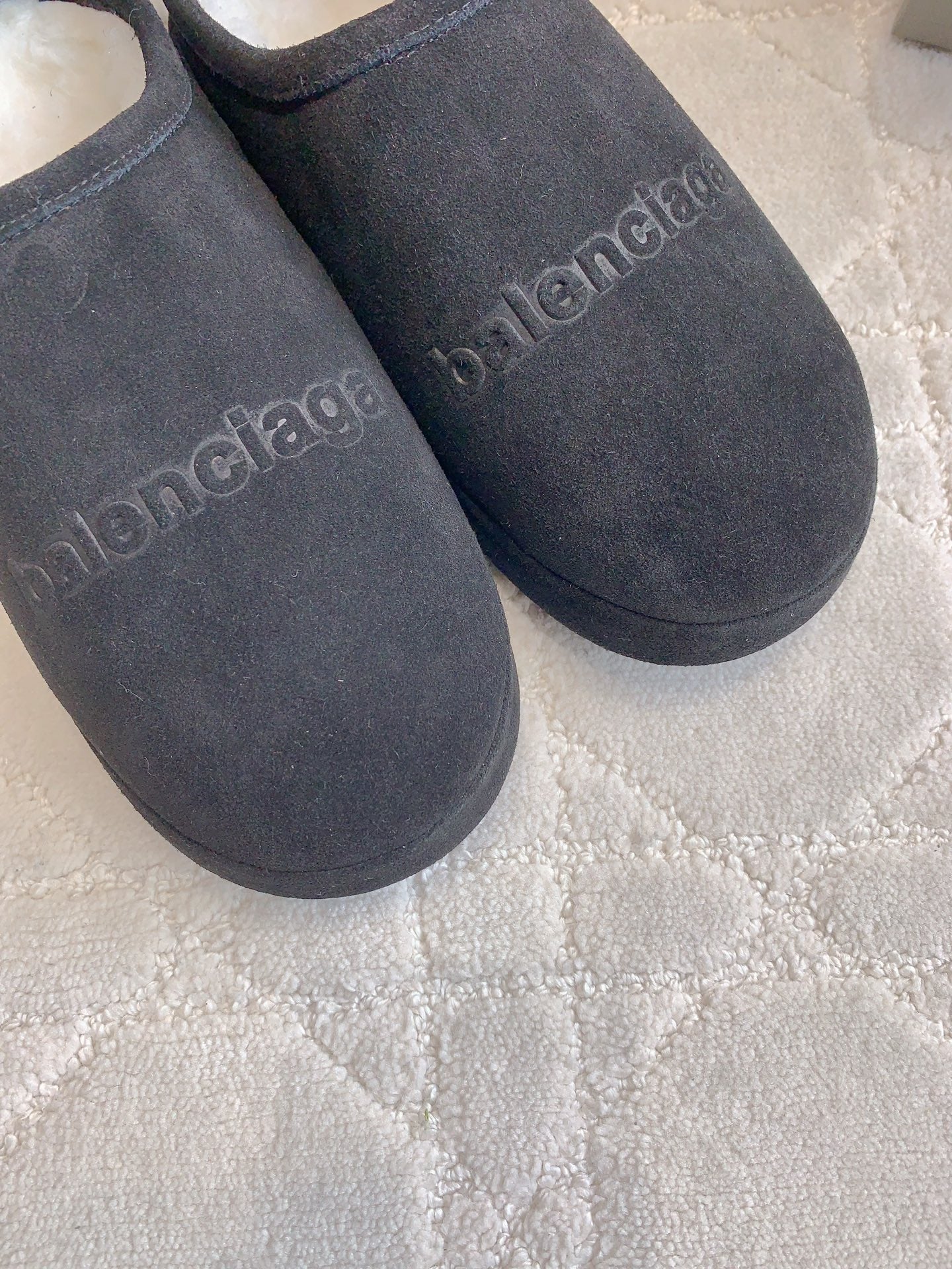 Balanciaga ALASKA SLIPPER IN BLACK SUEDE
