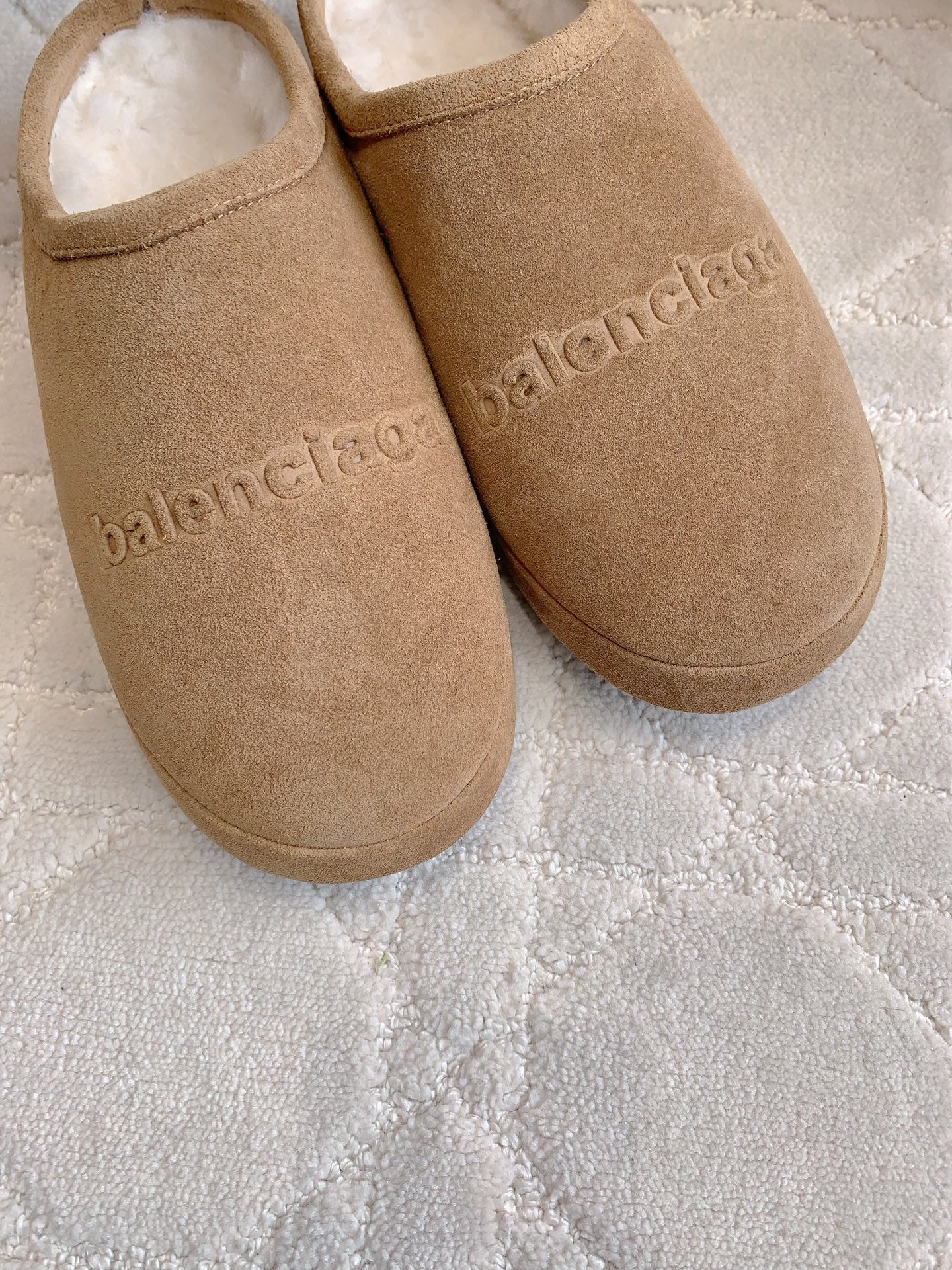 Balanciaga ALASKA SLIPPER IN CAMEL BROWN SUEDE