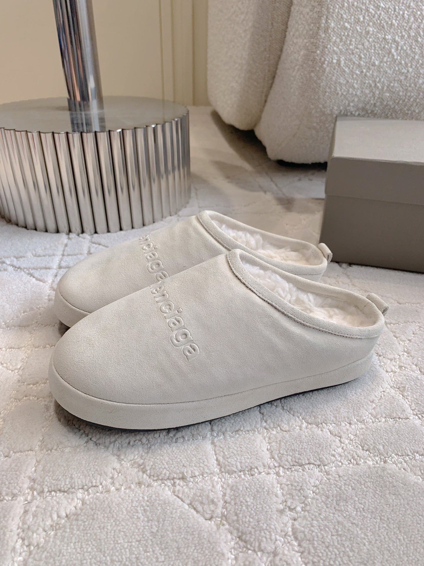 Balanciaga ALASKA SLIPPER IN WHITE SUEDE