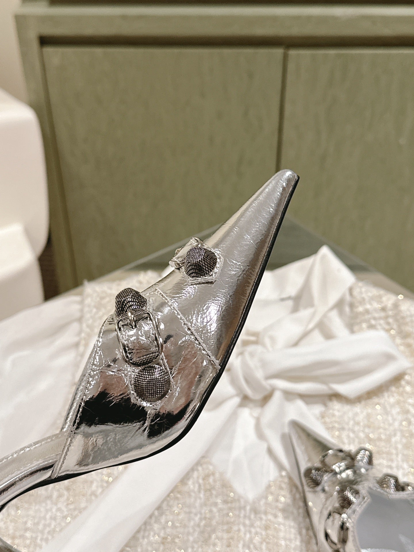 Balanciaga CAGOLE POINTED HIGH MULES IN SILVER SHINY CALFSKIN