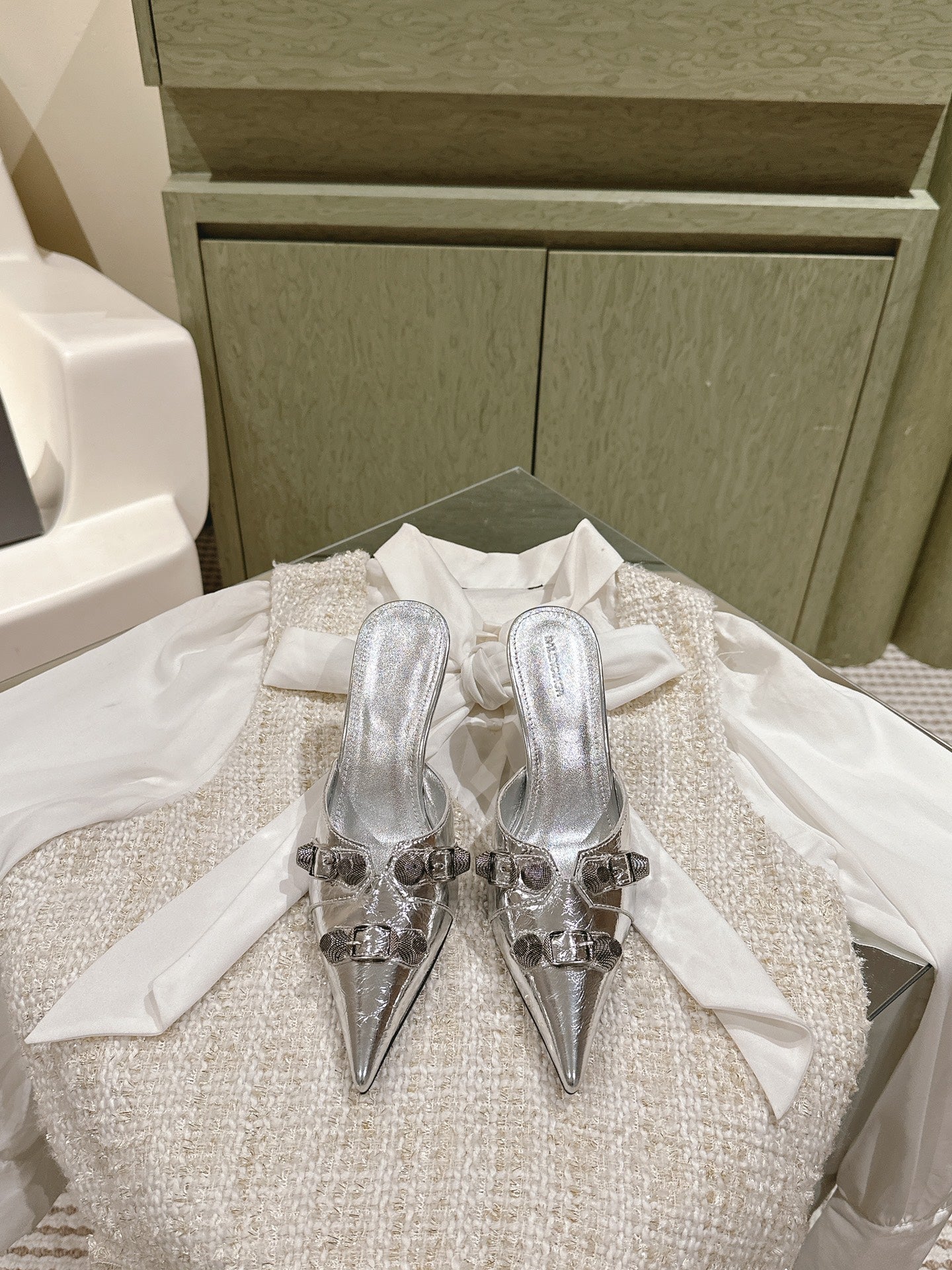 Balanciaga CAGOLE POINTED HIGH MULES IN SILVER SHINY CALFSKIN