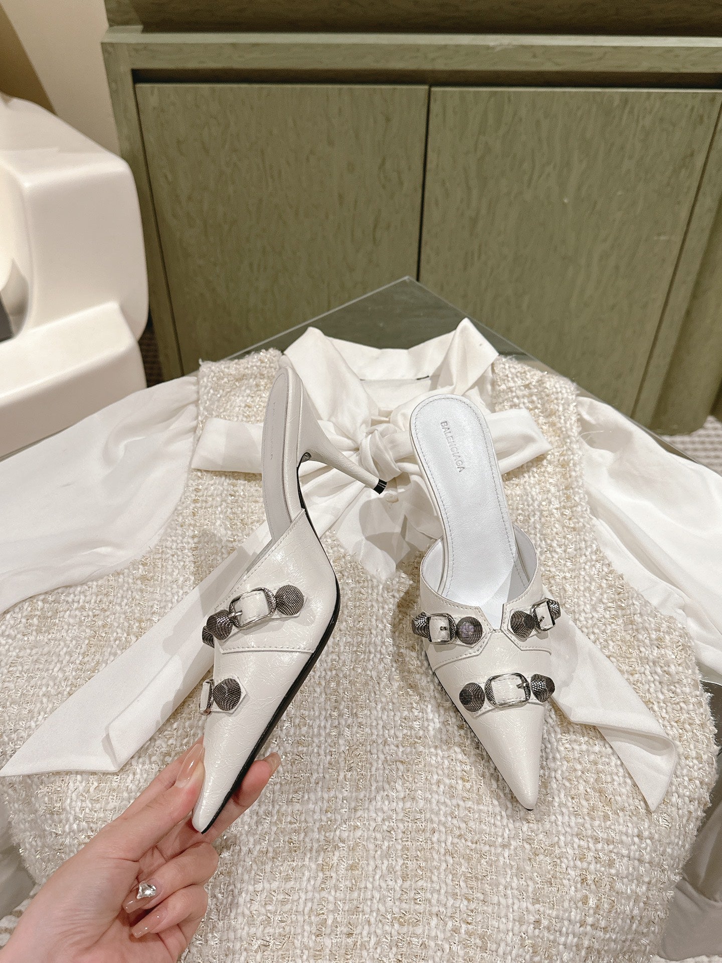 Balanciaga CAGOLE POINTED HIGH MULES IN WHITE SHINY CALFSKIN