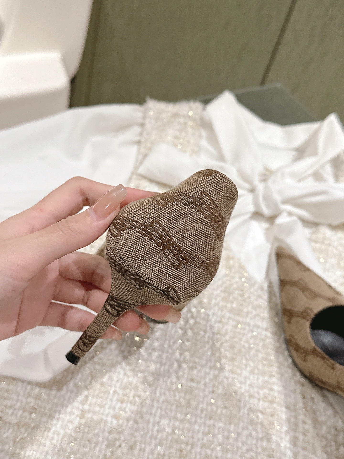 Balanciaga POINTED HIGH PUMPS IN BEIGE MONOGRAM JACQUARD FABRIC