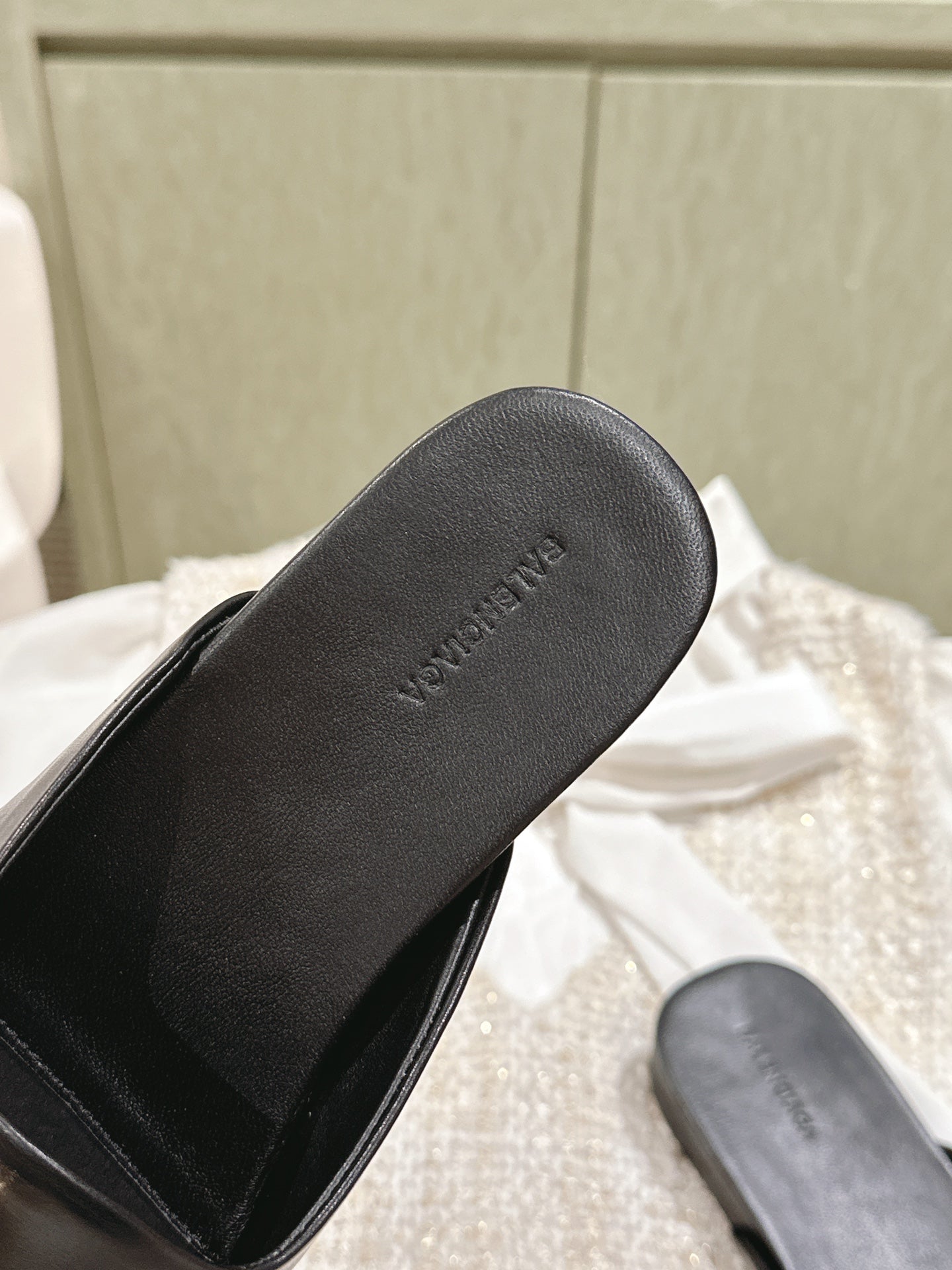Balanciaga BLACK SHINY LAMBSKIN SQUARE TOE FLAT MULES GOLD BUCKLE